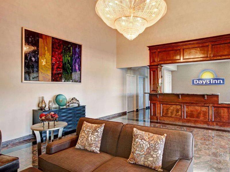 Days Inn & Suites By Wyndham Houston North - Spring Eksteriør bilde