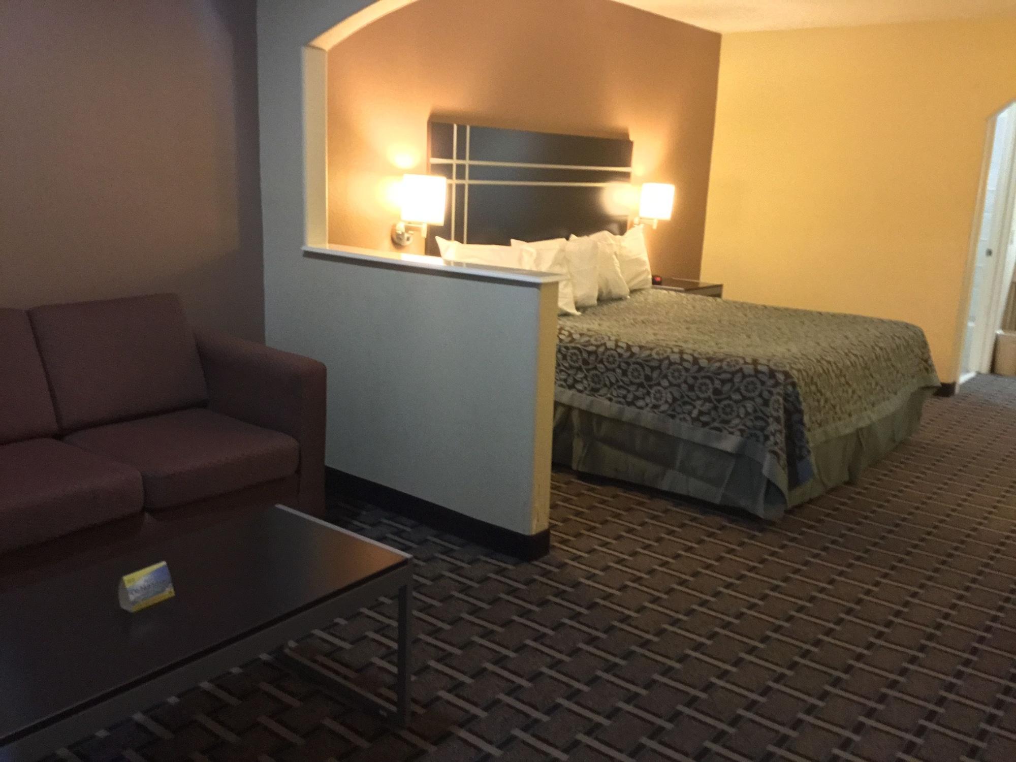 Days Inn & Suites By Wyndham Houston North - Spring Eksteriør bilde