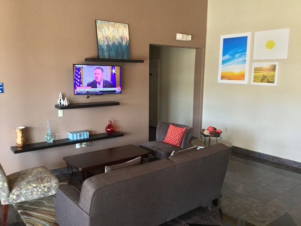 Days Inn & Suites By Wyndham Houston North - Spring Eksteriør bilde