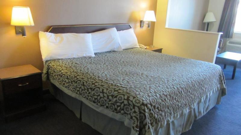 Days Inn & Suites By Wyndham Houston North - Spring Eksteriør bilde